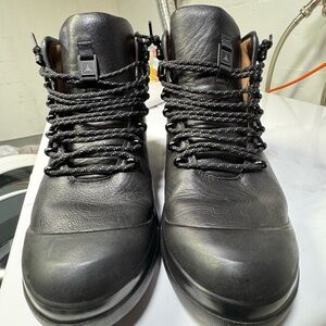 Black High-Top Men's Boots
